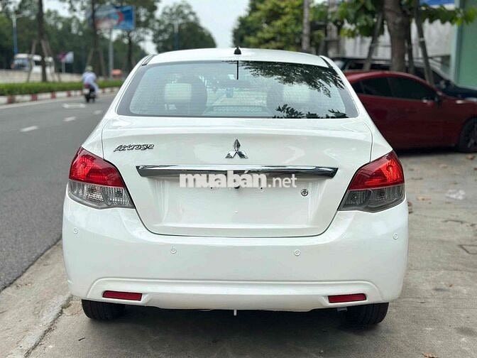 Mitsubishi Attrage 2016 Trắng
