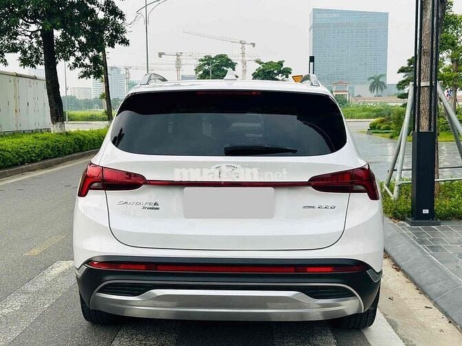 Hyundai Santa Fe HTRAC 2.2D Trắng 7 chỗ