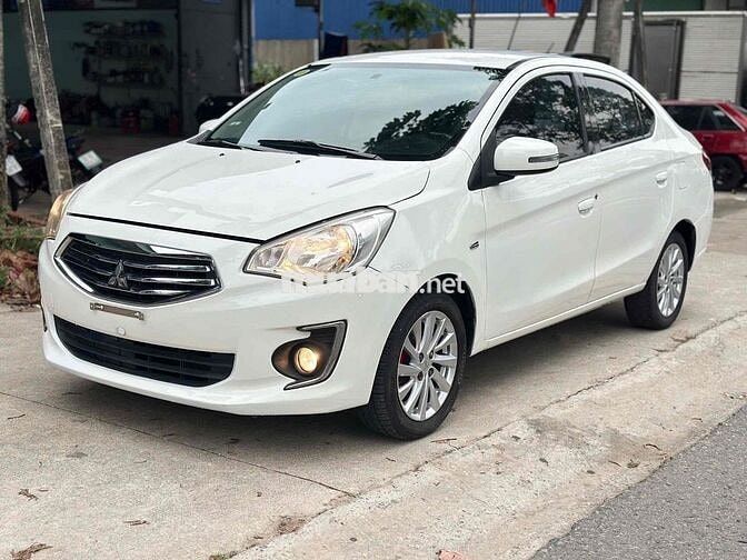 Mitsubishi Attrage 2016 Trắng