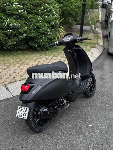Vespa Sprint 150 2021 cần bán