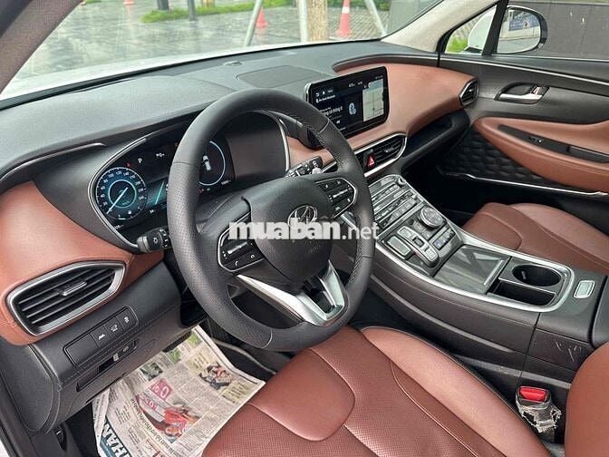 Hyundai Santa Fe HTRAC 2.2D Trắng 7 chỗ