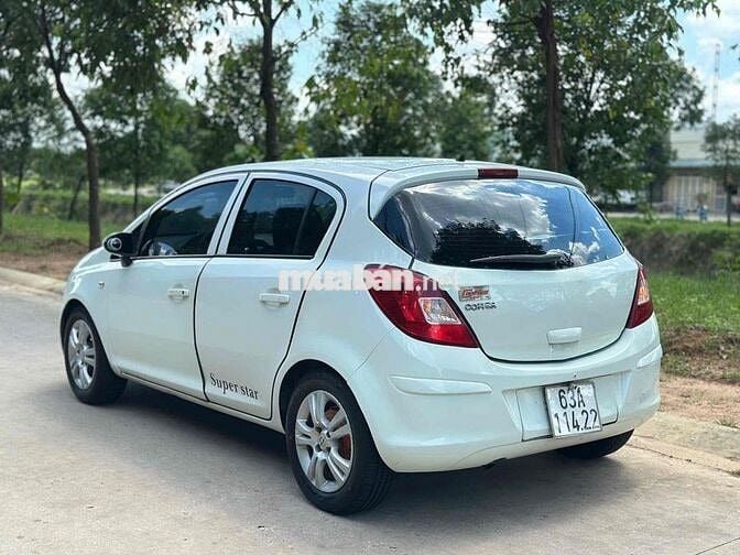 Opel Corsa 2009 Số tự động Trắng