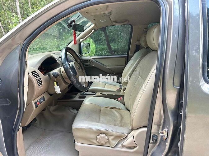 Nissan Navara 2013 Tự động Xám