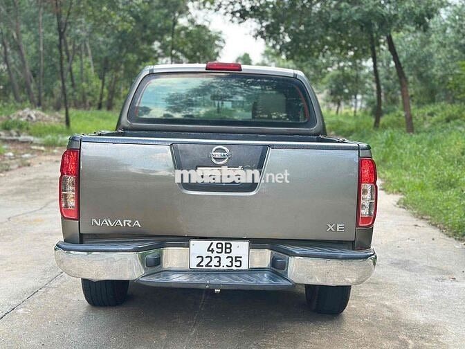 Nissan Navara 2013 Tự động Xám