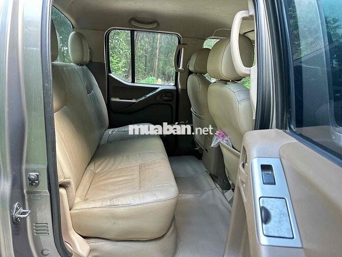 Nissan Navara 2013 Tự động Xám