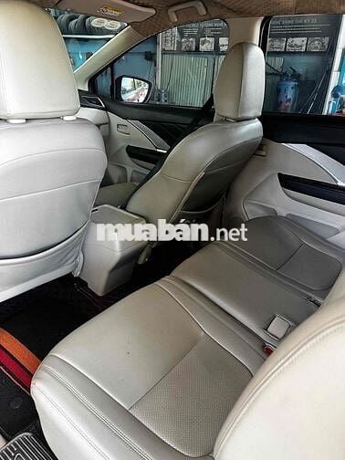 Ford Everest Bạc Gia đình