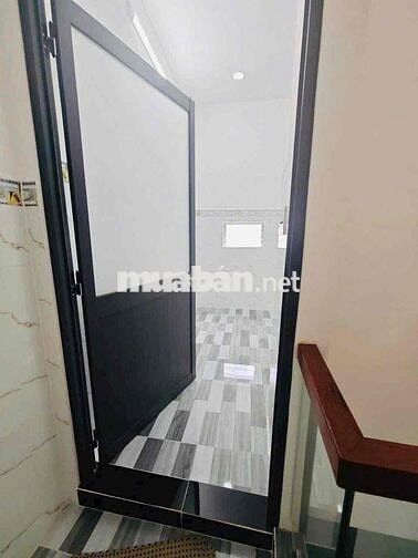 CHO THUÊ NHÀ ĐẸP HẺM BÌNH TIÊN-QUẬN 6