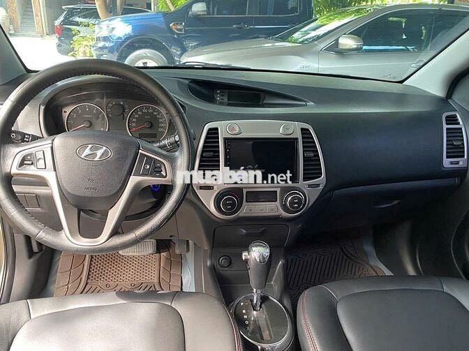 Hyundai i20 2011 Số tự động Vàng cát