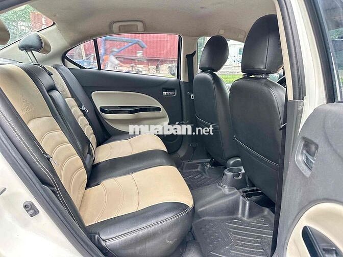 Mitsubishi Attrage 2016 Trắng
