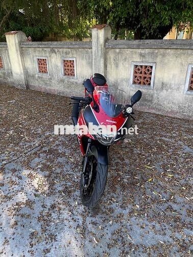 Suzuki GSX 150 2000km Đỏ đen