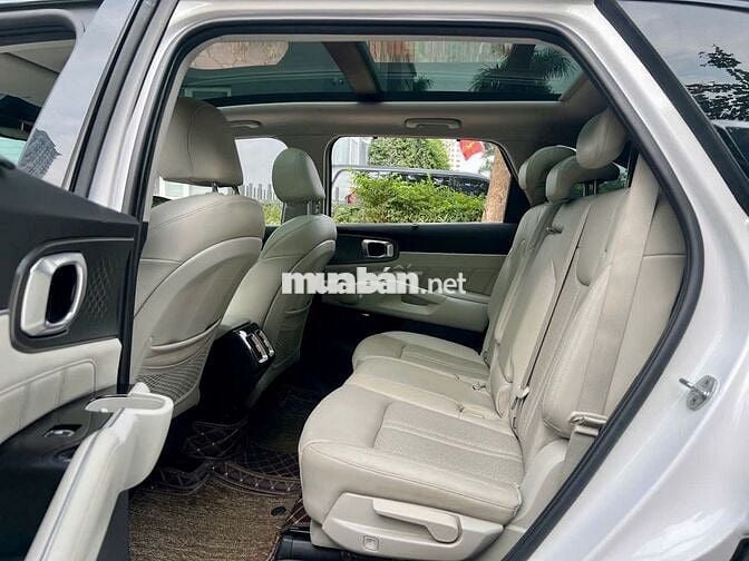 Kia Sorento Premium 4X4 Dầu 7 chỗ Trắng 2022