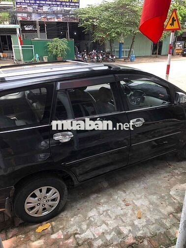 Toyota Innova 2008 đen 8 chỗ