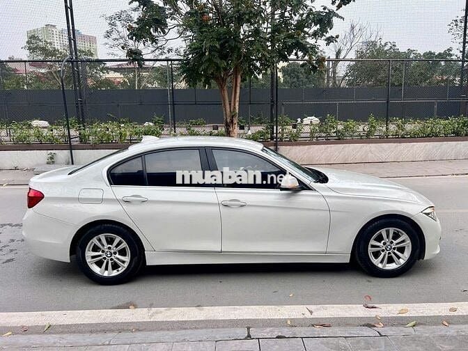 BMW 320i 2016 Trắng 139000 km