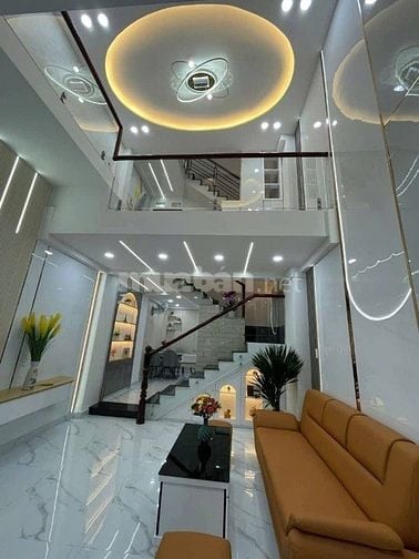 Ngộp! Giảm 200tr nhà hẻm 4m Phùng Văn Cung, PN giá 3tỷ850/46,5m2. SHR