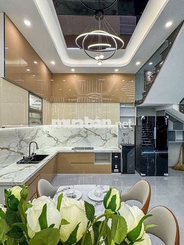  HẠ GIÁ BÁN GẤP NHÀ 3 TẦNG  ĐƯỜNG D6 KHU HỒNG LOAN CẦN THƠ
