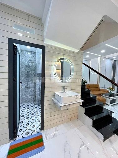 Ngộp! Giảm 200tr nhà hẻm 4m Phùng Văn Cung, PN giá 3tỷ850/46,5m2. SHR