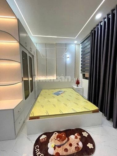 Ngộp! Giảm 200tr nhà hẻm 4m Phùng Văn Cung, PN giá 3tỷ850/46,5m2. SHR
