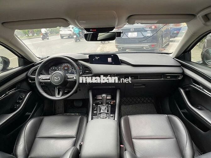 Mazda 3 Luxury 2020 Đen 25000 km