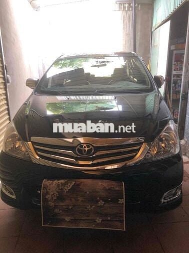 Toyota Innova 2008 đen 8 chỗ