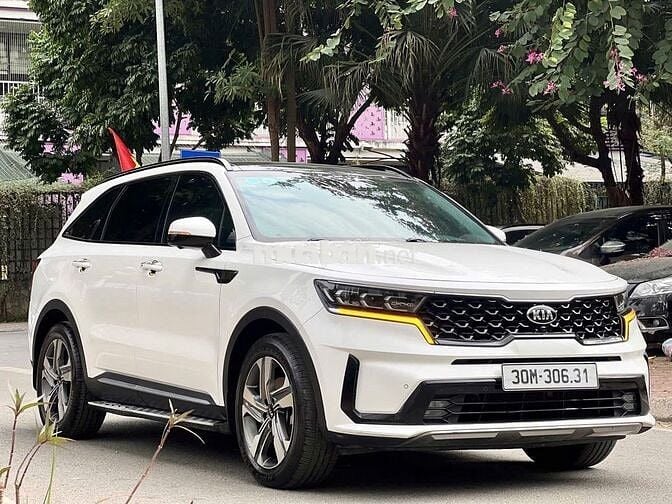 Kia Sorento Premium 4X4 Dầu 7 chỗ Trắng 2022