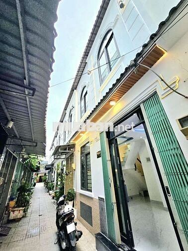 🔥🔥nhà bán sổ hồng đồng sở hữu gần cầu Phú Xuân🔥🔥🔥