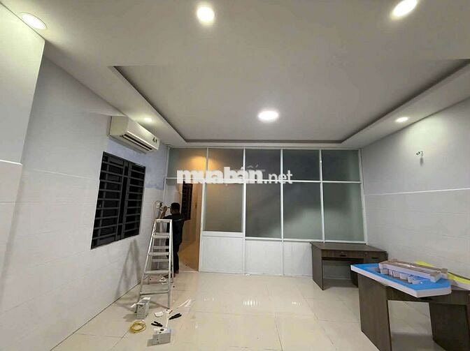 🏢 CHO THUÊ NHÀ MẶT TIỀN PHAN VĂN HỚN – 1 TRỆT 1 LỬNG 3 LẦU – DT 5x25M