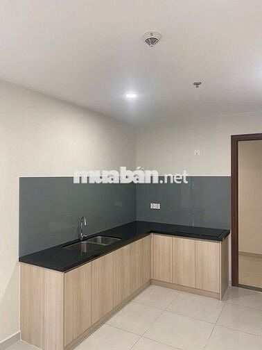  Cho Thuê CH 1PN1WC 58m² Có Sẵn Rèm Giá 5,5 Triệu Emerald Golf View