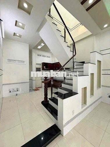 Nhà mới 2 phòng hẻm đường Nguyễn Trãi Ninh Kiều