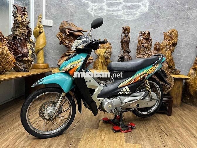 Honda Wave RS dàn áo keo nguyên con, máy êm