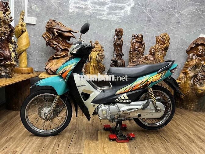 Honda Wave RS dàn áo keo nguyên con, máy êm