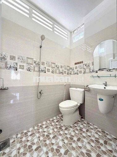 Nhà mới 2 phòng hẻm đường Nguyễn Trãi Ninh Kiều