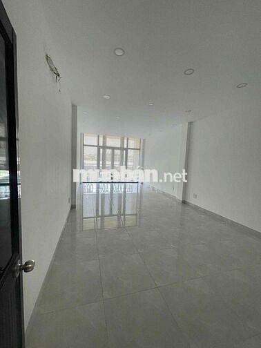 NHÀ MẶT TIỀN DƯƠNG QUẢNG HÀM P5 GÒ VẤP GẦN NGÃ TƯ NGUYỄN THÁI SƠN