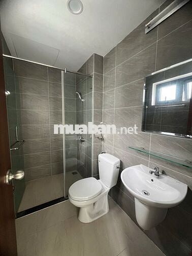 Chính chủ bán Green River Q8 Dt80m2/ 3PN 2WC giá 3tỷ230 view đông nam
