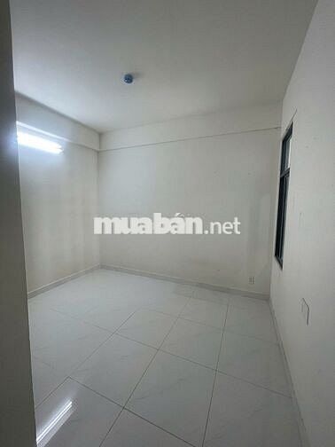 Chính chủ bán Green River Q8 Dt80m2/ 3PN 2WC giá 3tỷ230 view đông nam