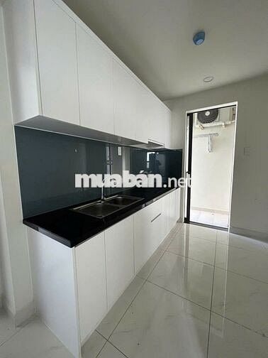 Chính chủ bán Green River Q8 Dt80m2/ 3PN 2WC giá 3tỷ230 view đông nam