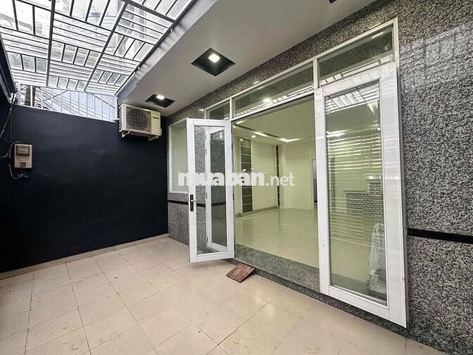 CHO THUÊ MBKD MẶT TIỀN Đ. TÔN THẤT THUYẾT - QUẬN 4, DÂN CƯ ĐÔNG ĐÚC