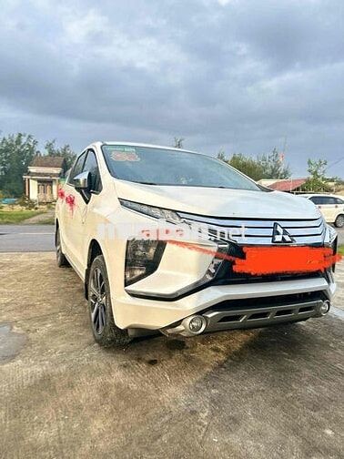 Mitsubishi Xpander 2019 Trắng 7 chỗ