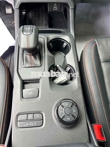 2026 Ford Ranger Wildtrak 3.0 V6 máy dầu Hót