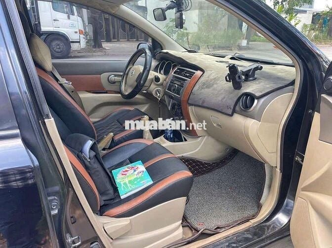 NISSAN LIVINA 2010 SIÊU HIẾM