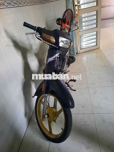Honda Astrea Đen