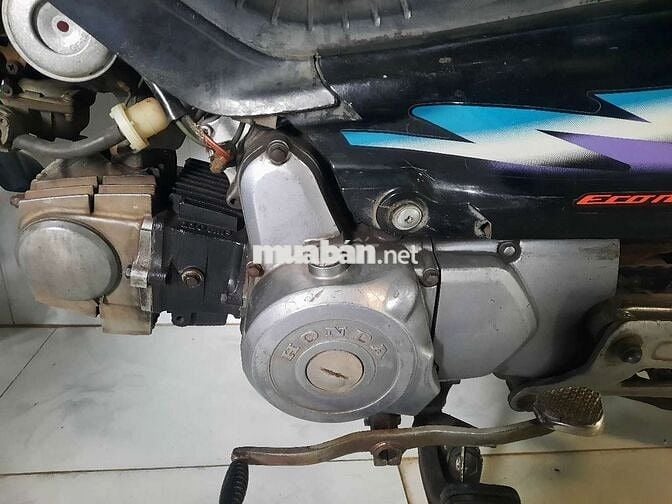 Honda Astrea Đen