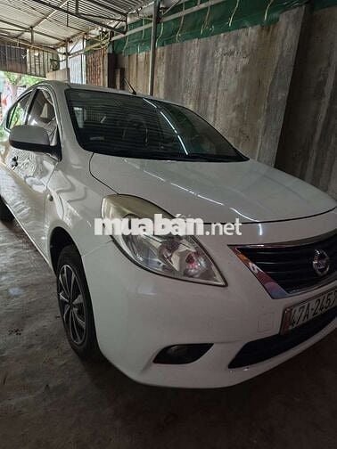 Nissan Sunny XL Trắng 5 chỗ Xe gia đình