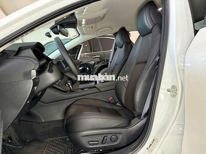 MAZDA 3 LUXURY 2026 MỚI ĐĂNG KÝ 150KM NHƯ XE HÃNG