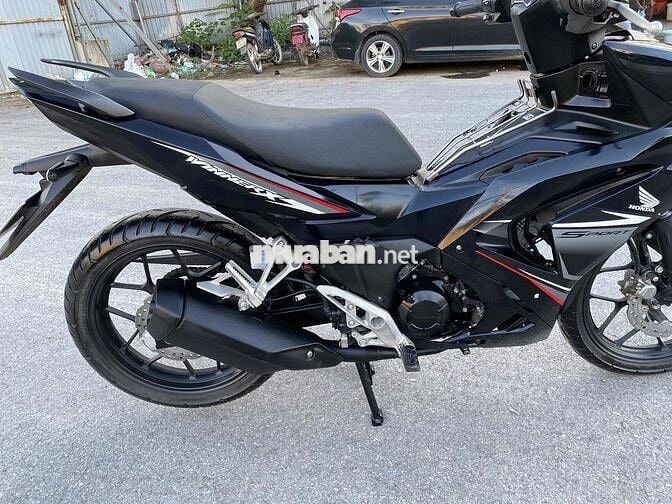 Honda Winner V3 —2023 — biển 29 nilon gián kín xe
