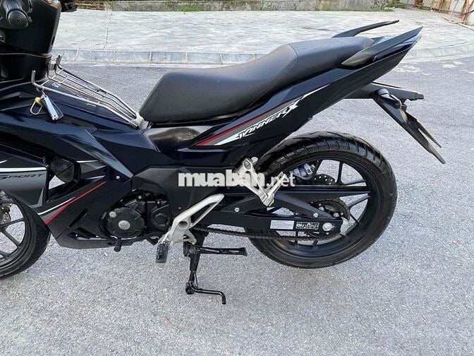 Honda Winner V3 —2023 — biển 29 nilon gián kín xe