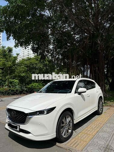 Mazda CX-5 2.0 Premium Exclusive Trắng 9.300 km