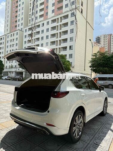 Mazda CX-5 2.0 Premium Exclusive Trắng 9.300 km