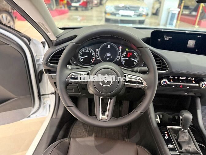 MAZDA 3 LUXURY 2026 MỚI ĐĂNG KÝ 150KM NHƯ XE HÃNG