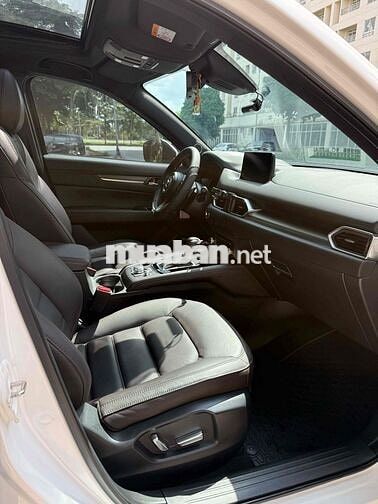 Mazda CX-5 2.0 Premium Exclusive Trắng 9.300 km