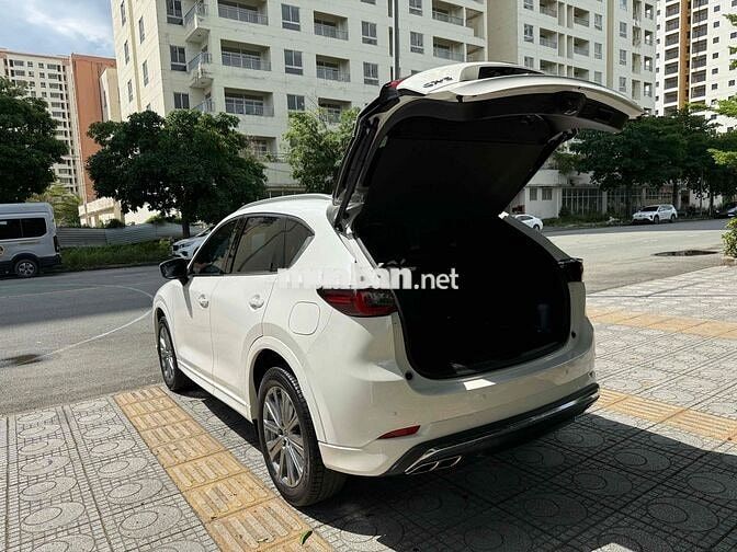 Mazda CX-5 2.0 Premium Exclusive Trắng 9.300 km